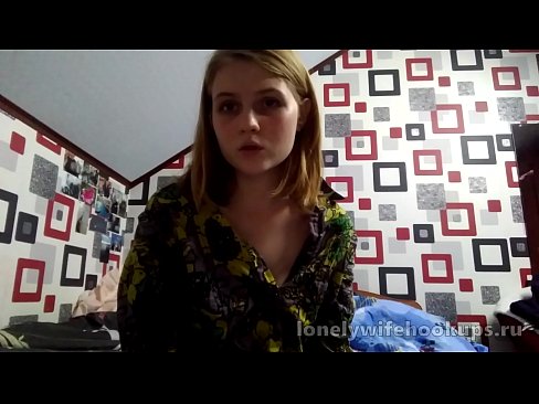 ❤️ 来自俄罗斯的年轻金发碧眼的学生喜欢更大的阴茎。 Porno❌️❤